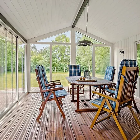 3 Bedroom Lovely Home In Thyholm Holiday home