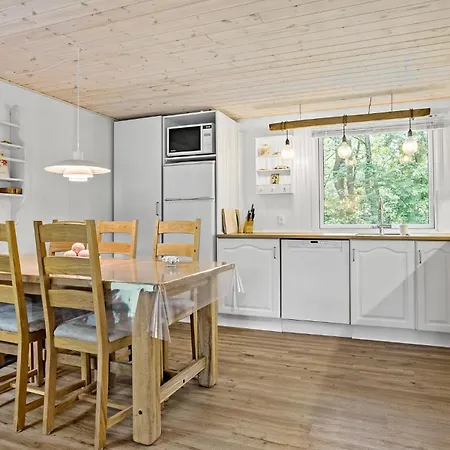 3 Bedroom Nice Home In Thyholm Holiday home *
